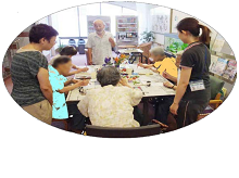 2013年7月25日　絵手紙・志葉さんによる育徳園ボランティア