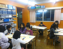 2014年12月24日 育徳園ボランティア:ペーパークラフト教室風景